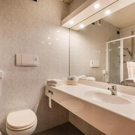 De Nac Otel 3*
