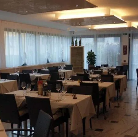 De Nac Otel