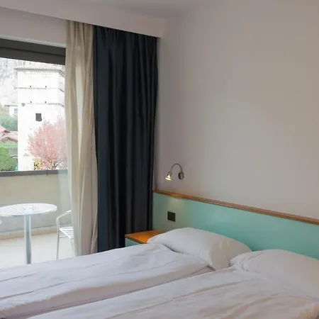 De Nac Otel