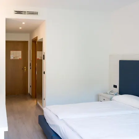 De Nac Otel